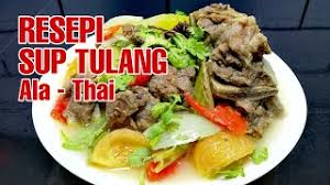 Masukkan ayam, kecap asin, garam, merica, daun bawang, dan tangkai caisim. Resepi Sup Tulang Ala Thai Thai Beef Soup Recipe Youtube