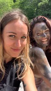 Lela Perez (@lelaperezbodypainter)