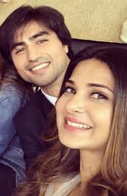 Pin By Isha Nimkar On Bepanah Jennifer Winget Indian Tv Actress Cute Boys Images