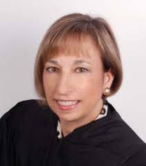 Annual Report v10.indd