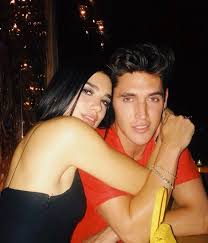 The couple was spotted dining outdoors. Pop Crave On Twitter Dua Lipa And Boyfriend Isaac Carew Have Split Up A Year A Half After Getting Back Together The Singer Is Now Rumored To Be Seeing Gigi