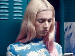 Jules From Euphoria, Our Make-Up Inspiration To Feel Loved This Month