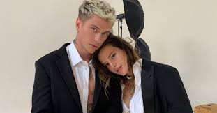 Benjamin mascolo is an actor and composer, known for time is up, graceland and young lust. Benjamin Mascolo Wiki Age Height Bella Thorne Bofyfriend Nationality