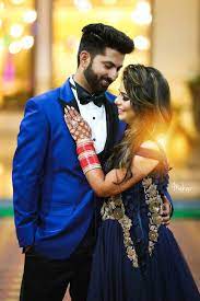 Pin By Jitu On A Indian Wedding Photography Couples Pre Wedding Poses Indian Wedding Photography Poses