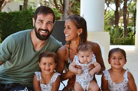 Apr 12, 2020 · o pai de carolina patrocínio, pedro patrocínio, está noivo. E Vao 7 Cla Patrocinio Volta A Aumentar Com A Chegada De Mariana