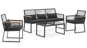 Tous nos fauteuils de jardin seront parfaits pour se détendre et se relaxer, aussi bien à l'extérieur lors des journées ensoleillées qu'à l'intérieur les jours de pluie. Salon De Jardin Fil Noir Canape Fauteuils Table Basse