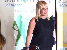 Taglio capelli carfagna galaxy core plus prezzo euronics. Tendenze Taglio Capelli Donna Autunno Inverno 2015 16 Moda Donna Spettacolo Gossip E Bellezza Leichic It