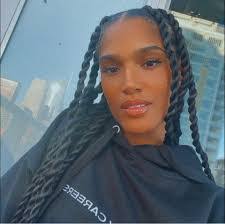 Latifah Thomas's Instagram, Twitter & Facebook