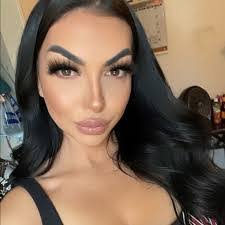 Donna Loya's Instagram, Twitter & Facebook