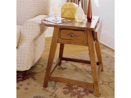 Over 20 years of experience to give you great deals on quality home products and more. Broyhill Furniture Attic Heirlooms Splay Leg End Table With 1 Drawer And Drop Leaf Top Find Your Furniture End Tables