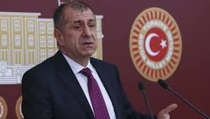 Ted ankara koleji'nden sonra yillardan bu yana ne olduğunu tam anlayamadiğimiz bir adam ümit özdağ. Son Dakika Haberi Iyi Parti Istanbul Milletvekili Umit Ozdag Partisinden Ihrac Edildi Ntv