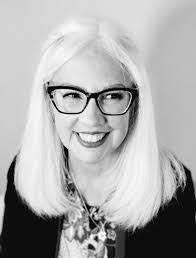 Lisa Lahr's Instagram, Twitter & Facebook