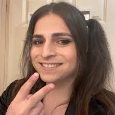 Tara Rincon's Instagram, Twitter & Facebook