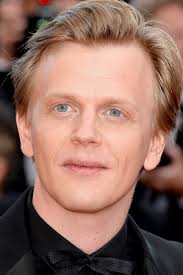 Reparto de El Quinto Set (película 2021). Dirigida por Quentin Reynaud