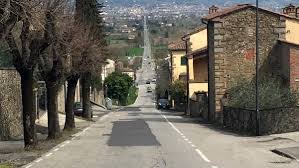 Appartamenti affittacamere casa sofia aspetta gli ospiti all'indirizzo via infrantoio 45 a anghiari alla distanza di 7 minuti dal ce. Il Prossimo 14 Maggio La Tappa Del Giro D Italia Passera Dal Cuore Di Anghiari