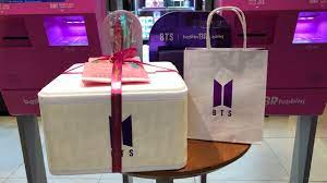 Bts X Baskin Robbins Bts 7 Cake Bts 7 Signal Light Unboxing Youtube