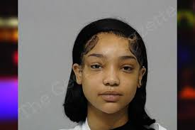 Jazmyn Lopez's Instagram, Twitter & Facebook