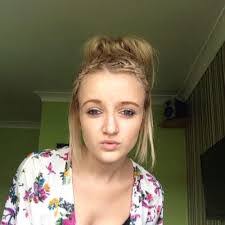 Millie Ewing's Instagram, Twitter & Facebook