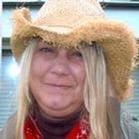 Donna Marlette's Instagram, Twitter & Facebook