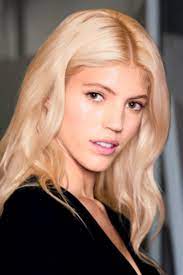 So, you can skimp on the salon and color your hair yourself. 30 Do It Yourself Hair Color Ideas Glamour