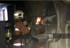 Bm geo pendingin hawa atau penghawa dingin for more information and source, see on this link : Warga Hkl Panik Pendingin Hawa Terbakar
