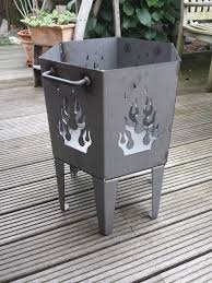 Safety screens reduce the risk of accidental fire spread in dry conditions, and. Feuertonne Feuerkorb Fire Pit Designs Metal Sheet Design Metal Fire Pit