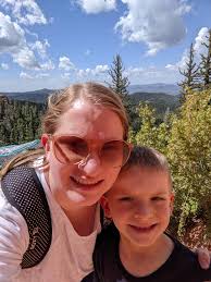 Is there an indoor place to take toddlers to play in Moses Lake?