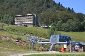 Avis piste vtt, plan des pistes vtt, bike park, météo, webcam vtt, horaires ouverture les monts 13 km de pistes sur ce petit domaine d'ariège, les monts d'olmes c'est un site de proximité idéal pour une grosse après midi de ride entre prairies. Fichier Station Des Monts D Olmes 6 Jpg Wikipedia
