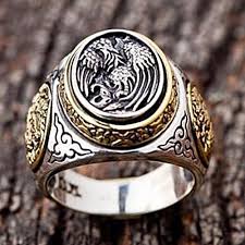 Memakai cincin di jari telunjuk menunjukkan karakter yang haus akan kekuasaan, mereka sering kali mencoba segala cara. Segala Galanya Yang Perlu Anda Ketahui Tentang Cincin Lelaki Sejuk