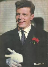 It seemed equally psychedelic in its own strange way. Suggs