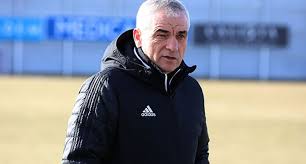 Demir grup sivasspor teknik direktörü rıza çalımbay, ben takımdan çok memnunum. Riza Calimbay Futbolcularin Cogunun Kafasi Rahat Degil Korkusuz Gazetesi