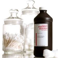 L'eau de javel (appelée aussi javel ou anciennement eau de javelle,) est une solution liquide oxydante fréquemment utilisée comme désinfectant et comme décolorant. Blanchir Le Linge 7 Astuces Pas Cheres Vraiment Geniales