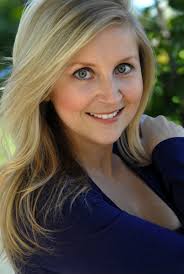 Lindsay Ridgeway's Instagram, Twitter & Facebook