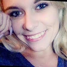 Chelsea Lanham's Instagram, Twitter & Facebook