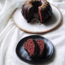 Schokoladenkuchen Mit Kirschen In 2020 Lebensmittel Essen Kuchen Schokoladen Kuchen