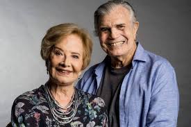 Glória é casada com o ator tarcísio meira desde 1962, um dos casamentos mais duradouros entre atores no brasil. Tarcisio Meira E Gloria Menezes Sao Dispensados Por Globo Apos 53 Anos Jovem Pan