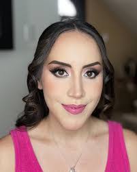 Elsa Ochoa's Instagram, Twitter & Facebook