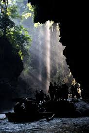 Body rafting citumang selain green canyon, pangandaran memiliki destinasi untuk kegiatan outdoor lainya yaitu citumang yang memiliki nama lain green. Datei Pangandaran Green Canyon Jpg Reisefuhrer Auf Wikivoyage
