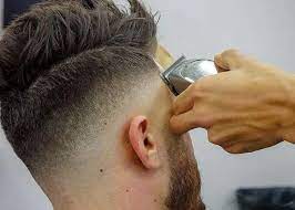 Fade (desvanecido), todos sus estilos o variantes … low fade with hard part 25 estilos de corte de pelo drop fade agregar un desvanecimiento alrededor de la parte posterior y los. Corte Mid Fade 2021 Para Hombres