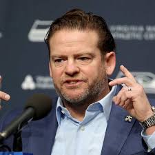 Seahawks 2024 7-round mock draft kills it with a 6-for-1 trade