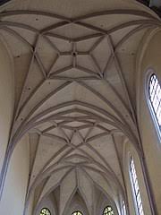 Tento charakteristický oblúk leží v rovine kolmej na os klenby. Kostol Svateho Antona Paduanskeho Kosice Wikiwand