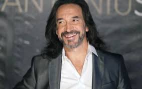 El Buki' cantará con causa en la ciudad