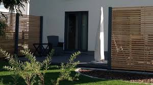 Sichtschutzzaun Holz Metall Gunstig Larche Hohe Grau Weiss Aus Holz Metall Aufstellen Angebot Design Secret Sichtschutzzaun Sichtschutzzaun Holz Terassenentwurf