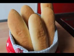 Das Rezept Fur Hot Dog Brotchen Selber Machen Andere Rezepte Zum Selbermachen Inklusive Schritt Fur Sc Hot Dog Brotchen Brot Selber Machen Brot Selber Backen