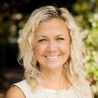 Jenny Sain's Instagram, Twitter & Facebook