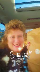 Hello Robins... Love those dried mealworms...