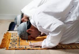 Semoga dapat bermanfaat dan niat sholat 5 waktu bahasa arab ini dapat kita amalkan niat sholat 5 waktu lengkap. Bacaan Niat Sholat 5 Waktu Beserta Latin Dan Artinya Kumparan Com