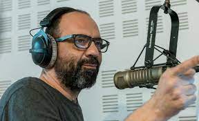 Υπήρξε ιστορικός ηγέτης του ελληνικού κομμουνιστικού κινήματος. Gi A S5snekhzm