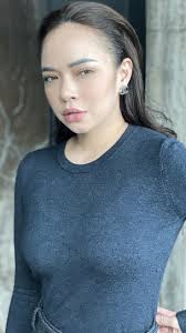 Koleksi album 40 lagu hits penyanyi wanita terbaik malaysia mp3 duration 3:04:29 size. 650 Celebrity Malay Artis Melayu Ideas In 2021 Celebrities Beautiful Hijab Girl Hijab
