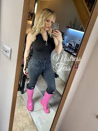 Mistress Tess Domme Addiction Daily Fix: Tuesday December 8th 2020 - Domme  Addiction